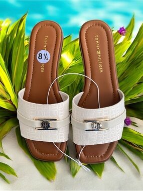 Tommy Hilfiger 8.5 Cream Logo Slide Sandals